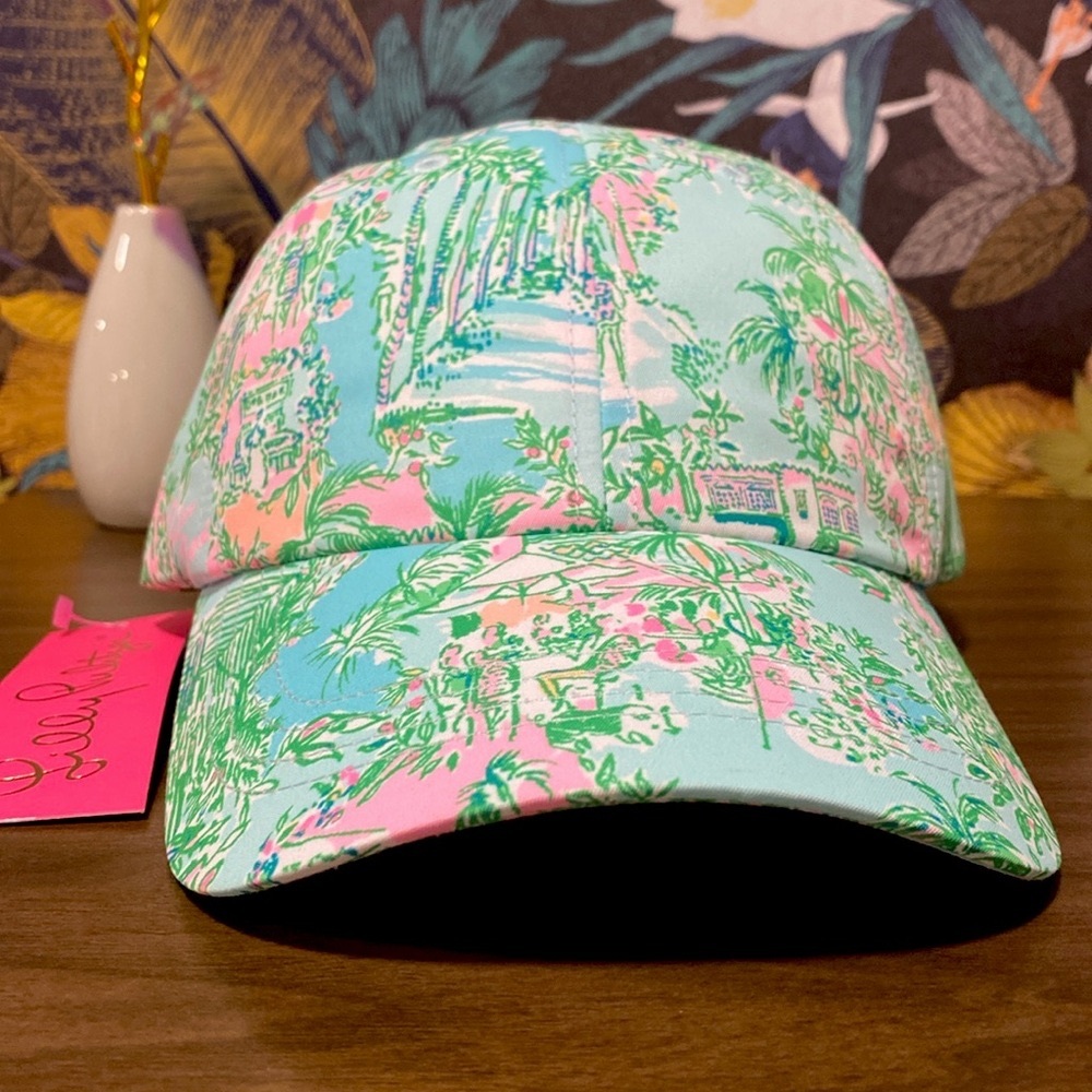 NWT The Lilly Run Around Hat 🌴